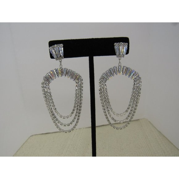 NWT WHBM SILVERTONE BAGUETTE CHANDELIER  EARRINGS - Picture 3 of 8